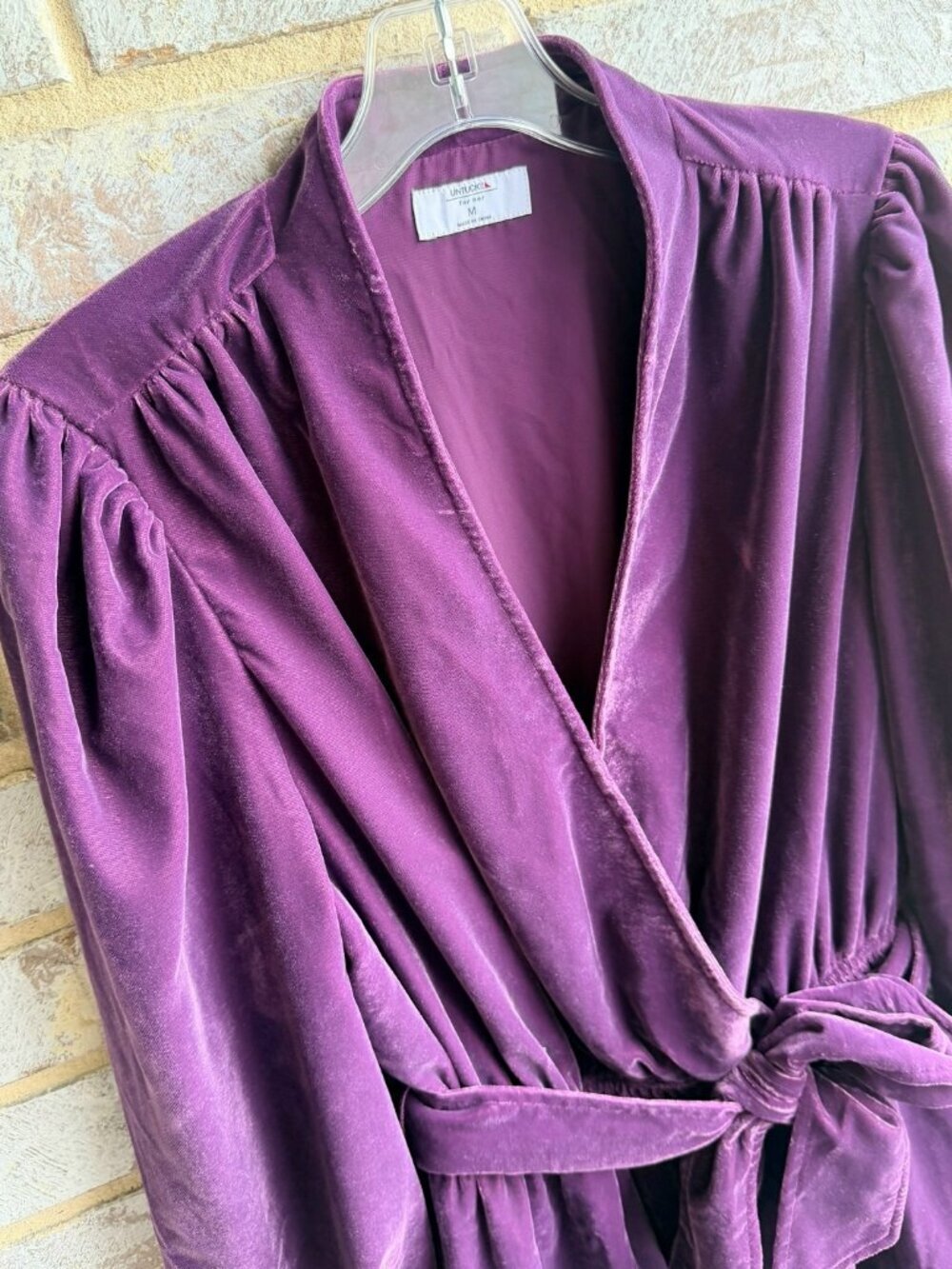 UNTUCKit Long Sleeve V-Neck Faux Wrap Belted Purple Velour Dress Women's Size M - Picture 7 of 11